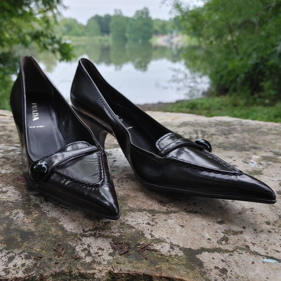 Prada Calzature Donna Dark Brown Spazzolato Skinny Heel With Button - Picture 1 of 3